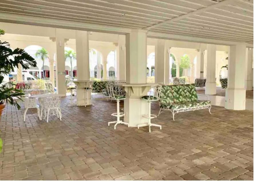 Romantic Studio In The Heart Of شاطئ بالم المظهر الخارجي الصورة